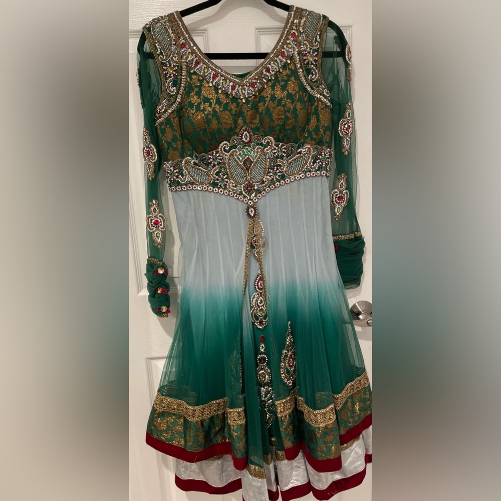 Fancy Indian/ Pakistani style dress with fitted pants and net duppata.Small size
